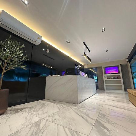 CK2 Hotel SHA EXTRA PLUS Bangkok Buitenkant foto