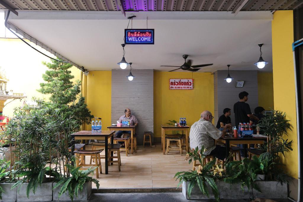 CK2 Hotel SHA EXTRA PLUS Bangkok Buitenkant foto
