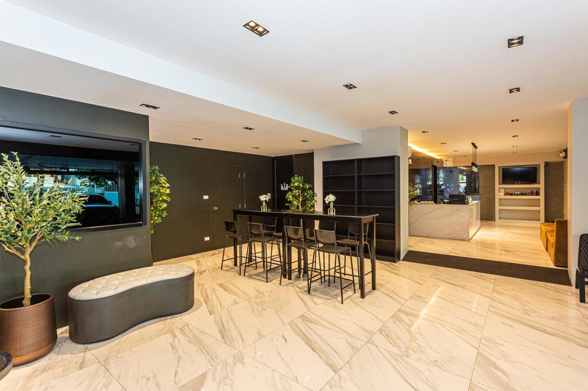 CK2 Hotel SHA EXTRA PLUS Bangkok Buitenkant foto