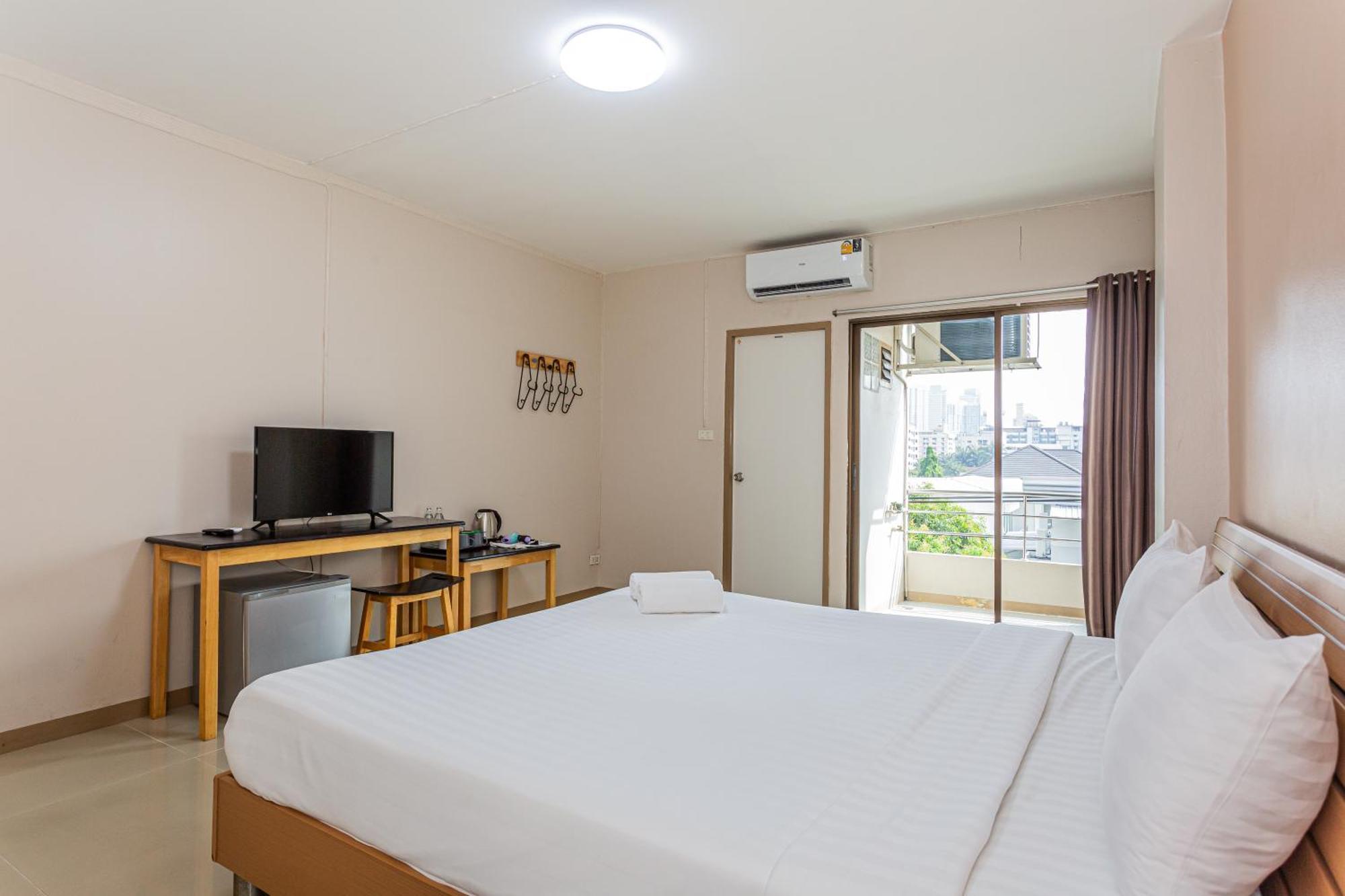 CK2 Hotel SHA EXTRA PLUS Bangkok Buitenkant foto