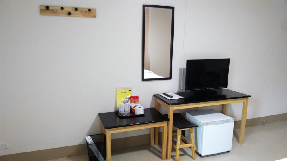 CK2 Hotel SHA EXTRA PLUS Bangkok Buitenkant foto